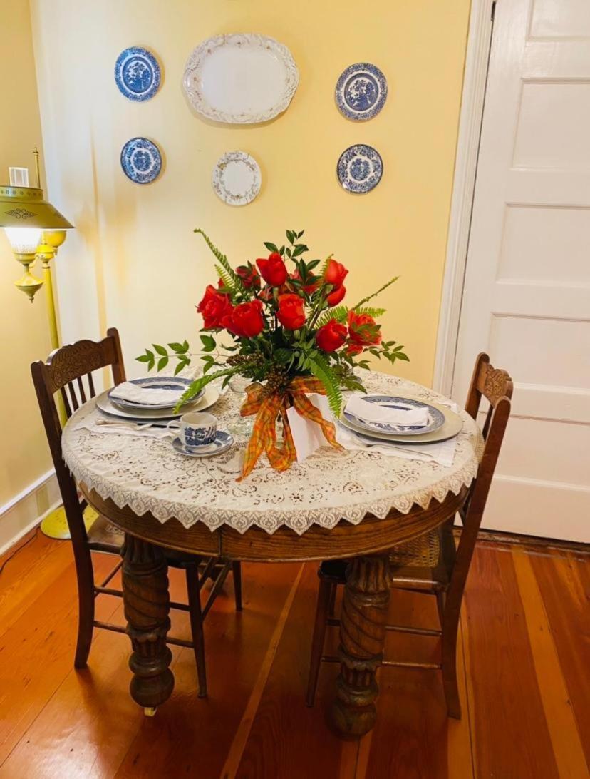 Magnolia Cottage Bed And Breakfast Natchez Bagian luar foto